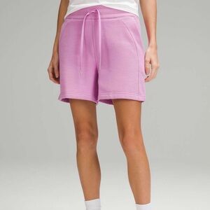Lululemon Scuba HR Women's Shorts size 8